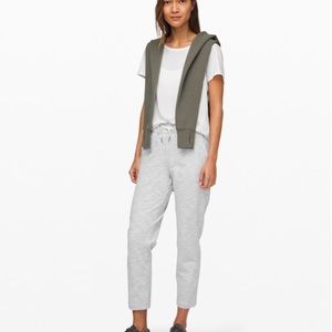 Lululemon Joggers On The Fly Pant 25”